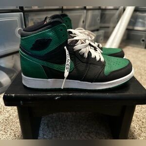 Grade School Jordan 1